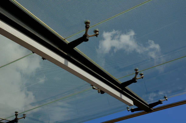 توری سایبان جمع‌ شونده طراحی هوشمند برای کنترل نور و سایه